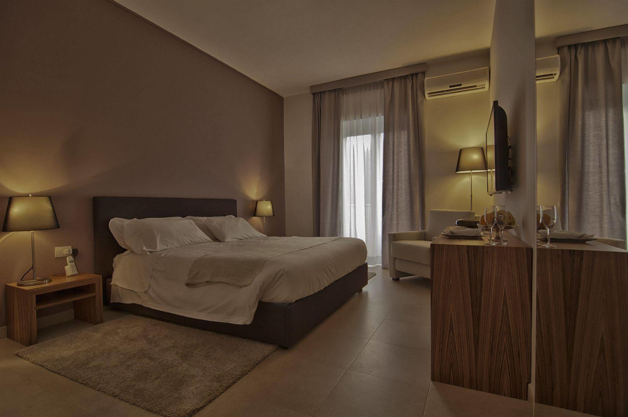 Garden Hotel Molfetta Eksteriør billede