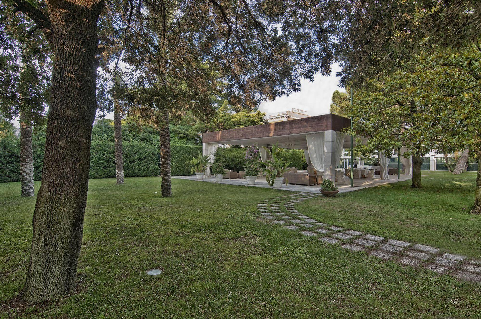 Garden Hotel Molfetta Eksteriør billede